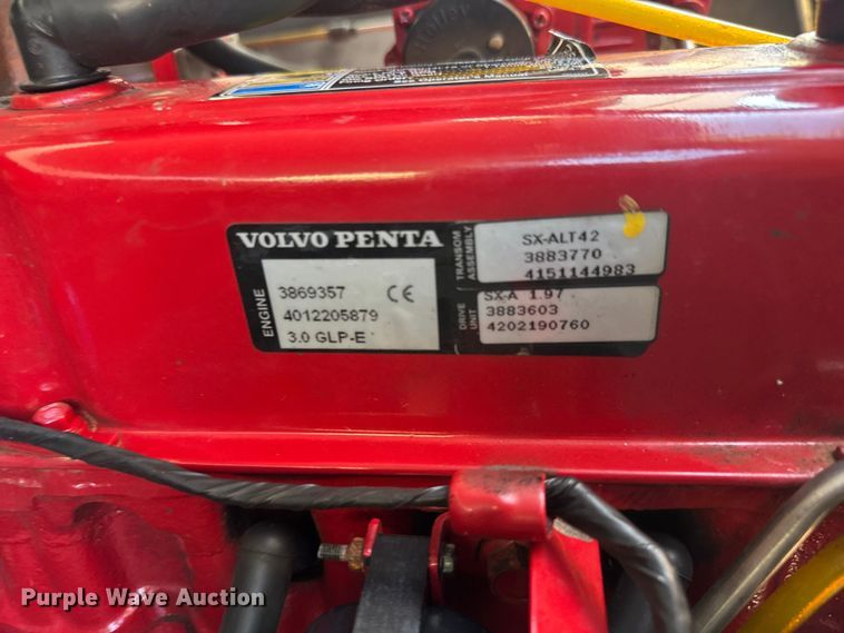 image for item EM8293 2006 Glastron MX175 boat