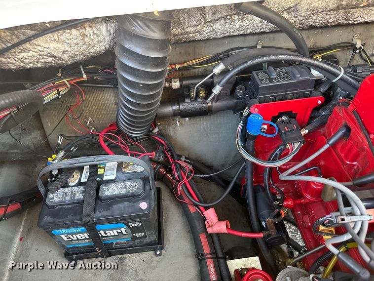 image for item EM8293 2006 Glastron MX175 boat