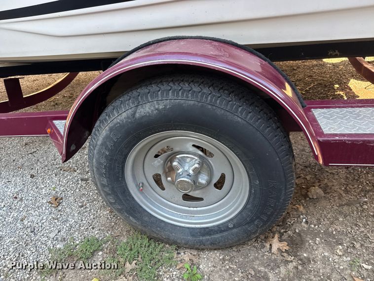 image for item EM8293 2006 Glastron MX175 boat