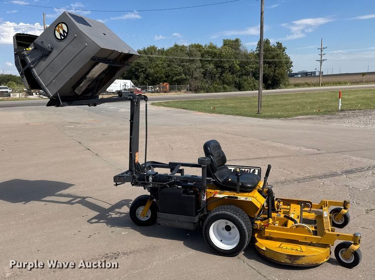 image for item EM8307 Walker MT25i-13 ZTR lawn mower