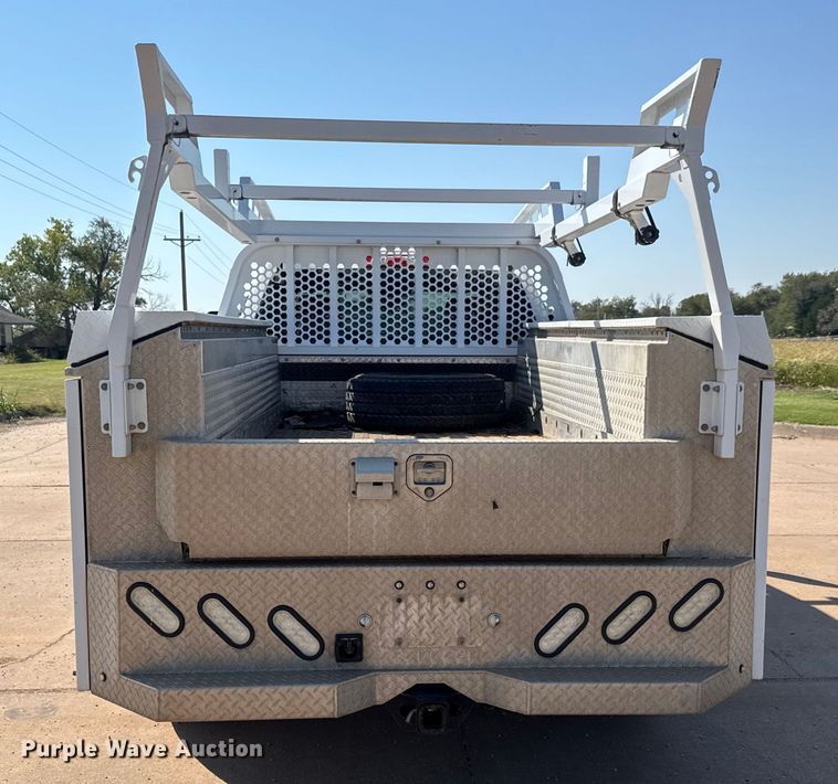 image for item EM8321 2019 Chevrolet Silverado 2500HD Double Cab utility bed pickup truck