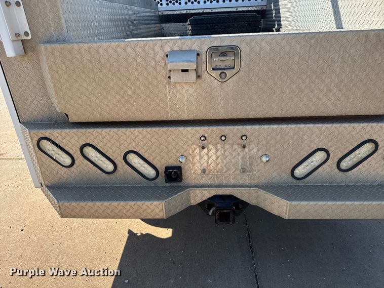 image for item EM8321 2019 Chevrolet Silverado 2500HD Double Cab utility bed pickup truck