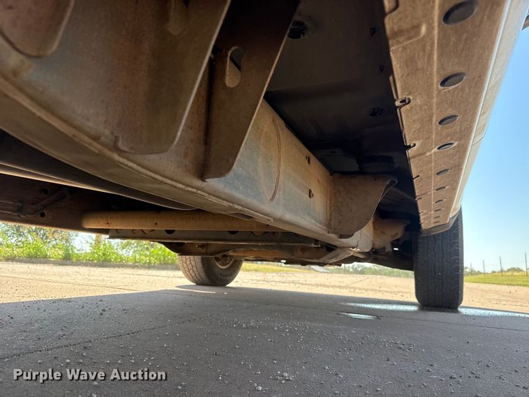 image for item EM8321 2019 Chevrolet Silverado 2500HD Double Cab utility bed pickup truck