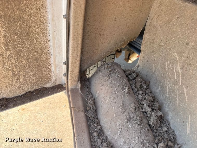 image for item EM8321 2019 Chevrolet Silverado 2500HD Double Cab utility bed pickup truck