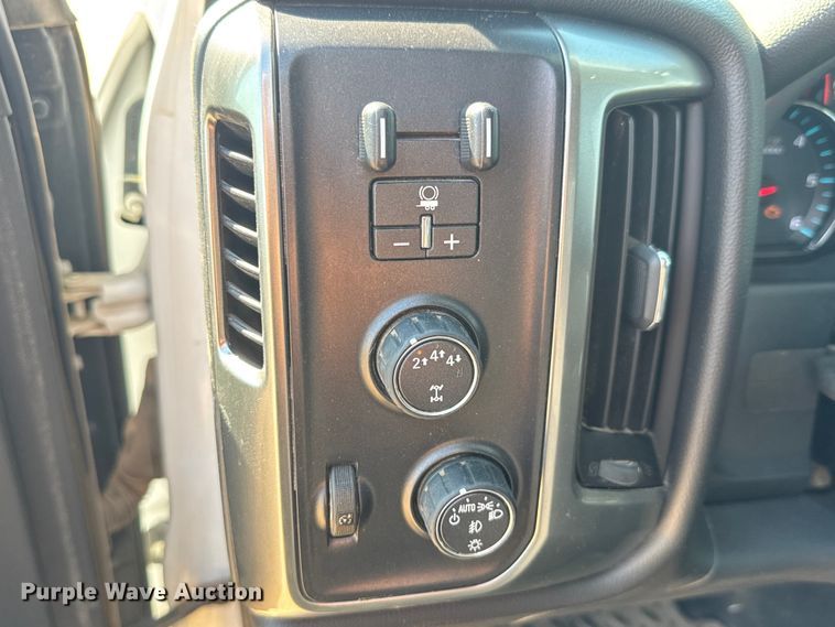 image for item EM8321 2019 Chevrolet Silverado 2500HD Double Cab utility bed pickup truck