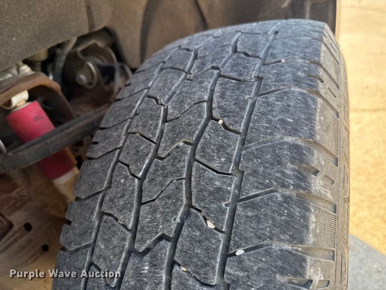 image for item EM8321 2019 Chevrolet Silverado 2500HD Double Cab utility bed pickup truck