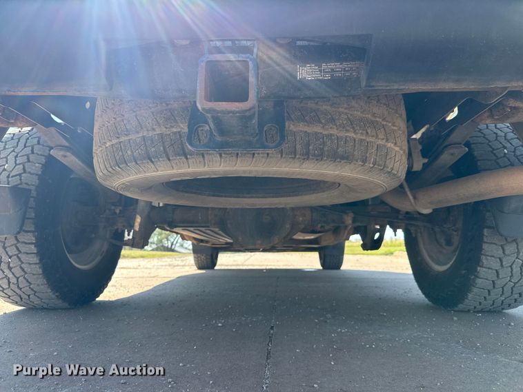 image for item EM8323 2013 Chevrolet Silverado 1500 Ext. Cab pickup truck