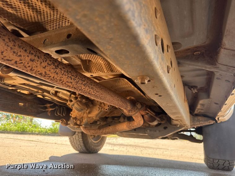 image for item EM8324 2010 Toyota Tacoma TRD Sport Double Cab pickup truck