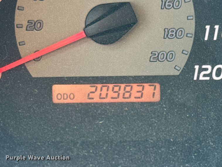 image for item EM8324 2010 Toyota Tacoma TRD Sport Double Cab pickup truck