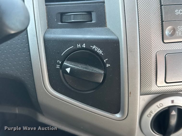 image for item EM8324 2010 Toyota Tacoma TRD Sport Double Cab pickup truck