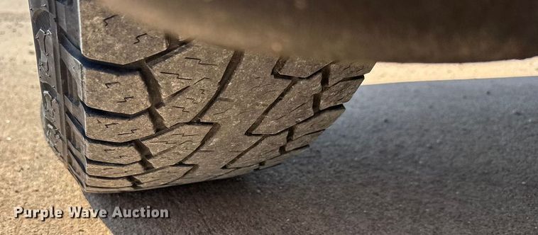 image for item EM8324 2010 Toyota Tacoma TRD Sport Double Cab pickup truck