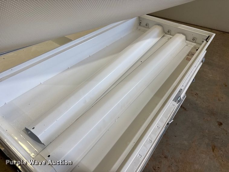 image for item EM8325 (26) light fixtures