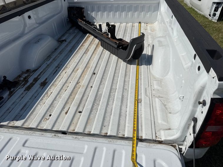 image for item EM8331 Chevrolet Silverado LT pickup truck bed