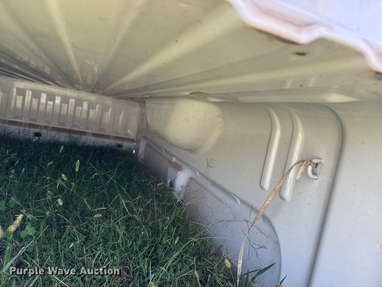 image for item EM8332 Chevrolet Silverado LT pickup truck bed