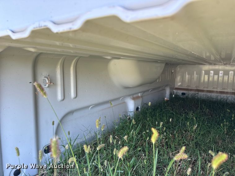 image for item EM8332 Chevrolet Silverado LT pickup truck bed