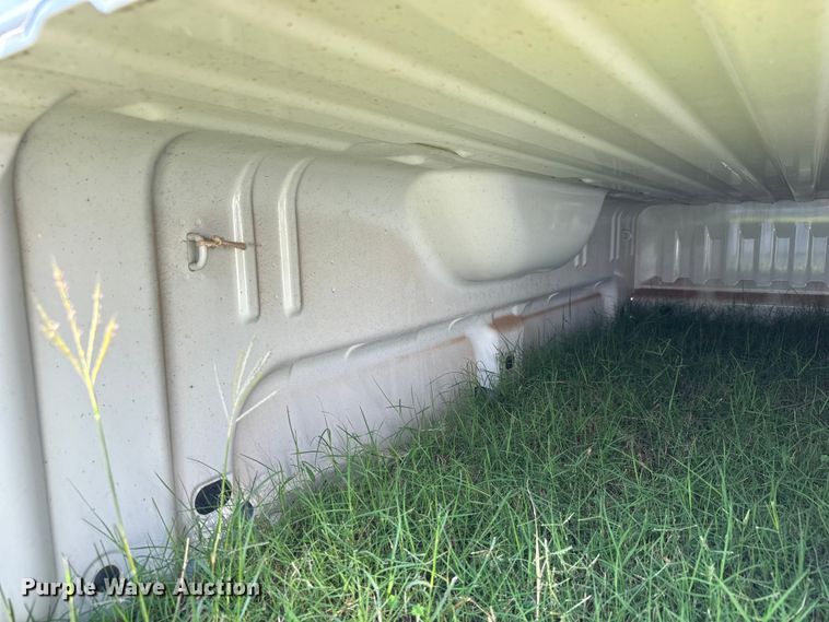 image for item EM8333 Chevrolet Silverado LT pickup truck bed