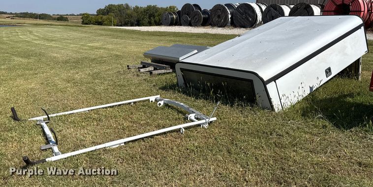 image for item EM8339 ARE pickup truck topper