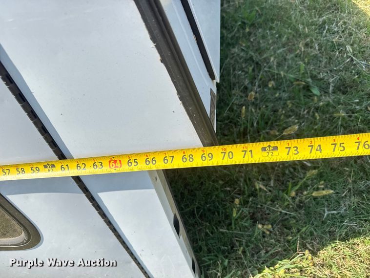 image for item EM8339 ARE pickup truck topper