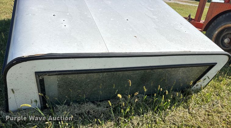 image for item EM8339 ARE pickup truck topper