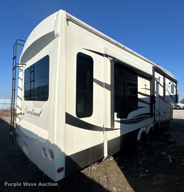 image for item EM8342 2015 Forest River Cardinal camper