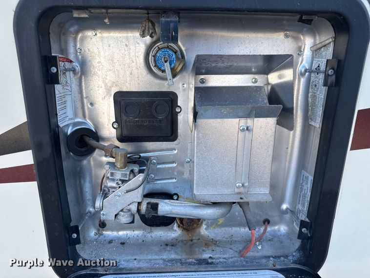 image for item EM8342 2015 Forest River Cardinal camper