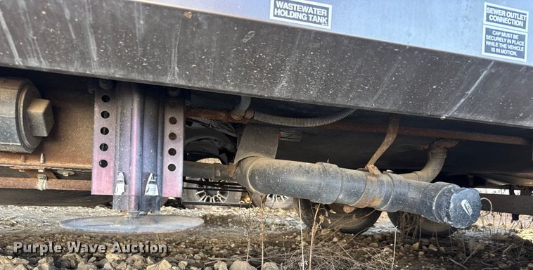 image for item EM8342 2015 Forest River Cardinal camper