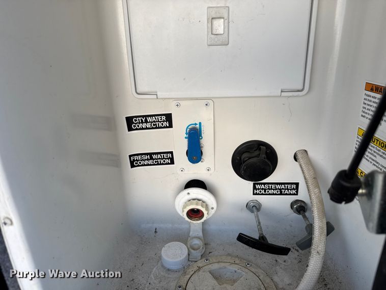 image for item EM8342 2015 Forest River Cardinal camper