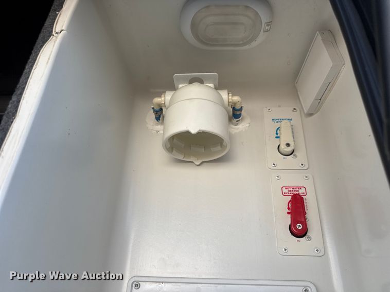 image for item EM8342 2015 Forest River Cardinal camper