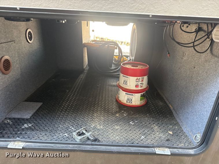 image for item EM8342 2015 Forest River Cardinal camper