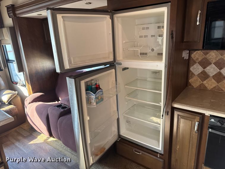 image for item EM8342 2015 Forest River Cardinal camper