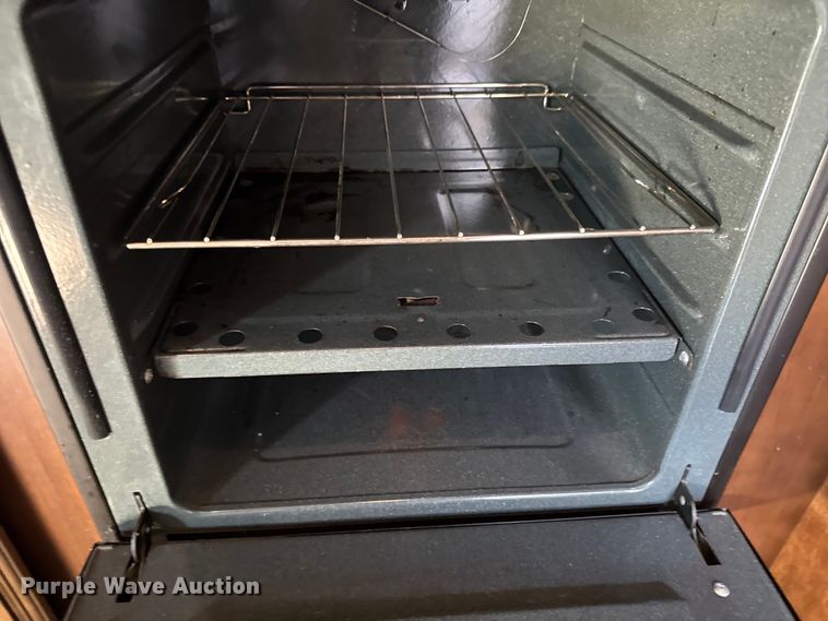 image for item EM8342 2015 Forest River Cardinal camper