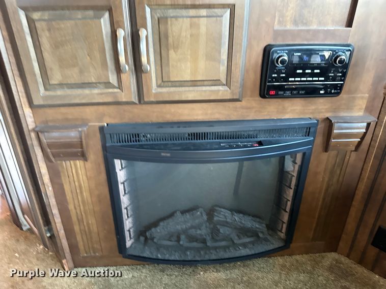 image for item EM8342 2015 Forest River Cardinal camper