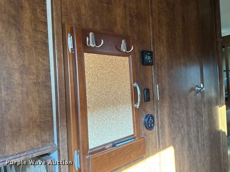 image for item EM8342 2015 Forest River Cardinal camper