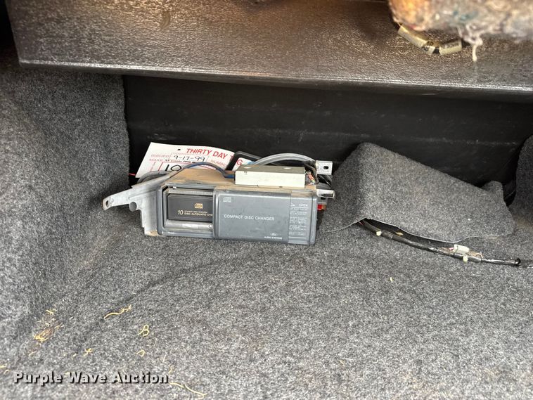 image for item EM8362 1995 Lincoln Mark VIII 