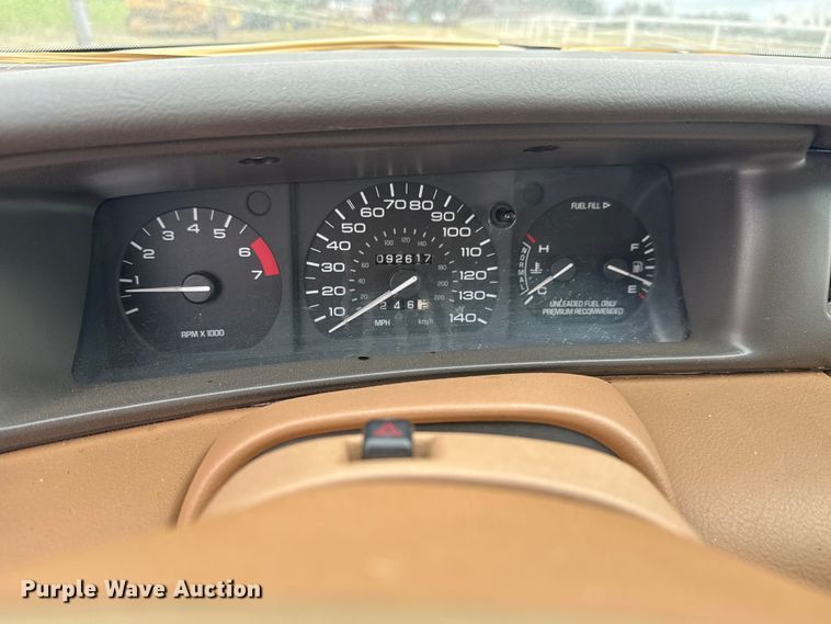 image for item EM8362 1995 Lincoln Mark VIII 