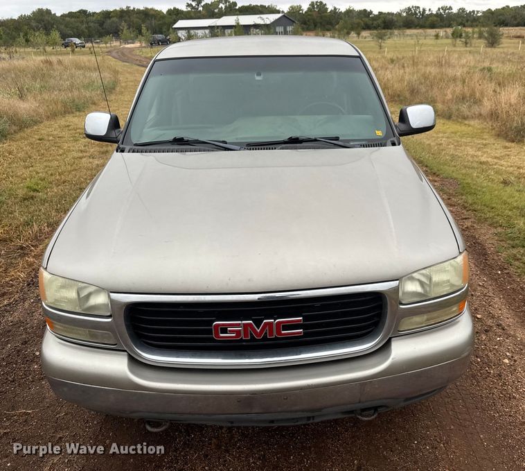 image for item EM8398 2002 GMC Sierra 1500 Ext. Cab pickup truck