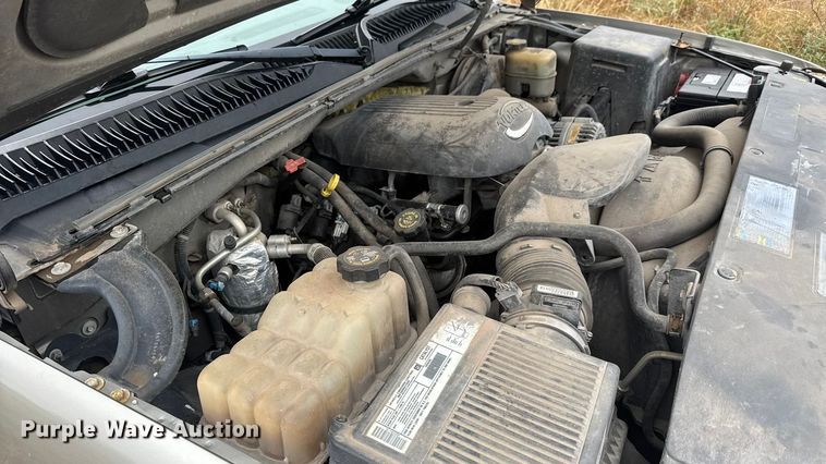 image for item EM8398 2002 GMC Sierra 1500 Ext. Cab pickup truck