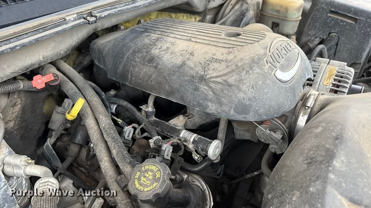 image for item EM8398 2002 GMC Sierra 1500 Ext. Cab pickup truck
