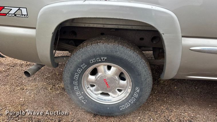 image for item EM8398 2002 GMC Sierra 1500 Ext. Cab pickup truck