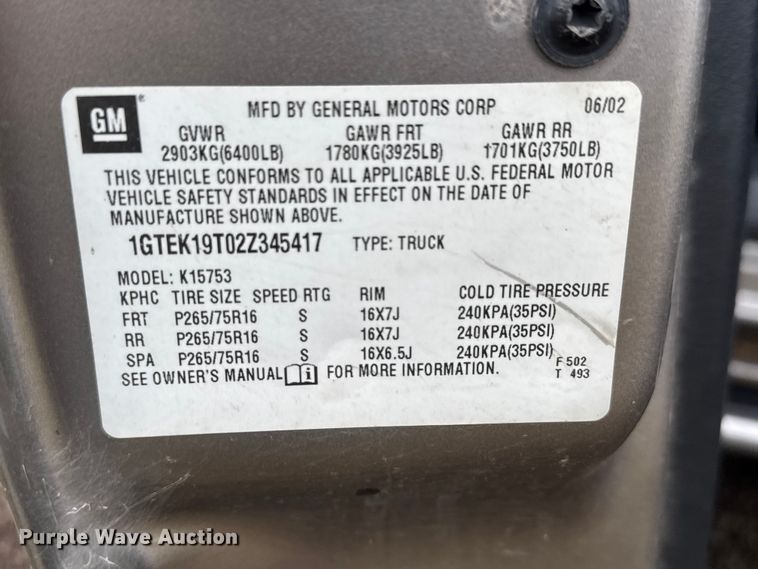 image for item EM8398 2002 GMC Sierra 1500 Ext. Cab pickup truck