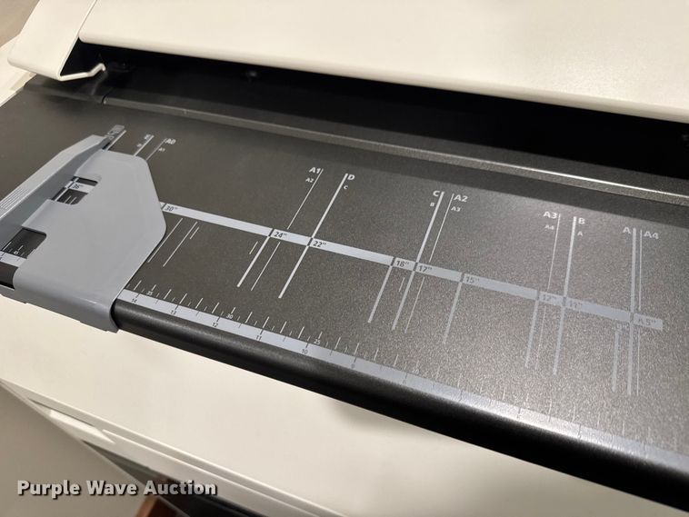 image for item EM8401 Kip 7170 plotter printer 