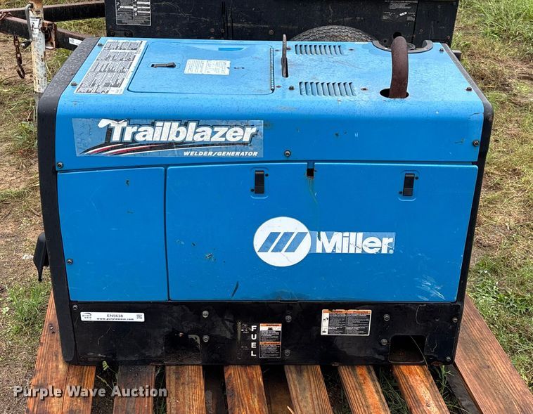 image for item EN5638 Miller Trailblazer 275 welder/generator