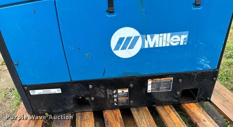 image for item EN5638 Miller Trailblazer 275 welder/generator