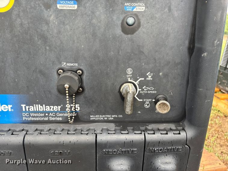 image for item EN5638 Miller Trailblazer 275 welder/generator