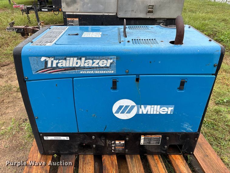 image for item EN5638 Miller Trailblazer 275 welder/generator