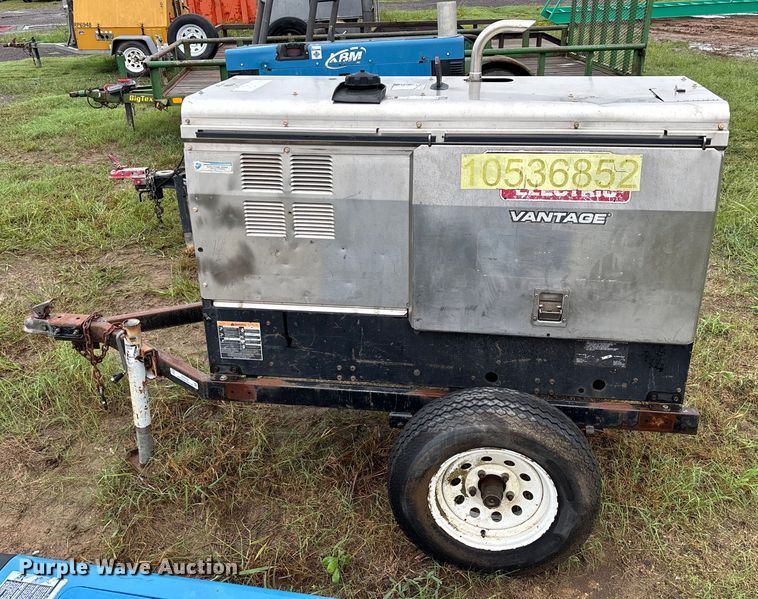 image for item EN5639 Lincoln Electric Vantage 300 welder/generator