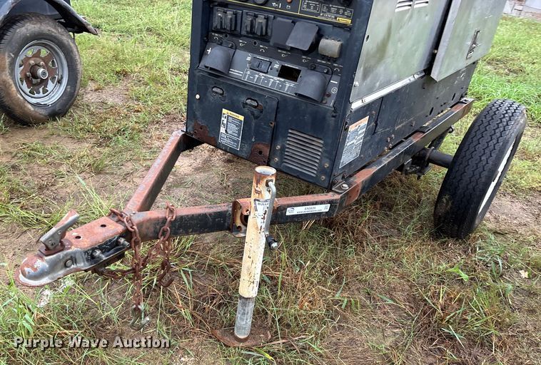 image for item EN5639 Lincoln Electric Vantage 300 welder/generator