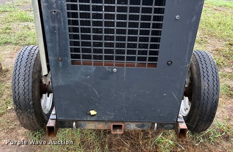 image for item EN5639 Lincoln Electric Vantage 300 welder/generator