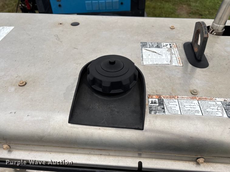 image for item EN5639 Lincoln Electric Vantage 300 welder/generator