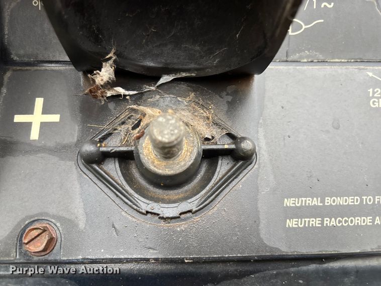 image for item EN5639 Lincoln Electric Vantage 300 welder/generator